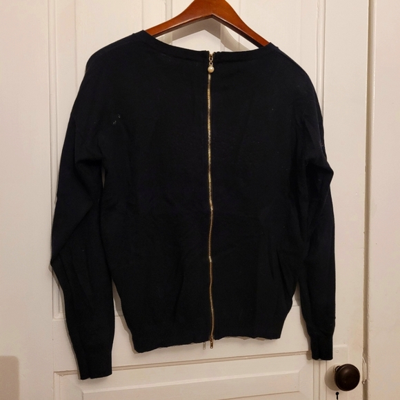 Black Sweater with sparkly heart. Zipper up the back. Size M. - Picture 4 of 6